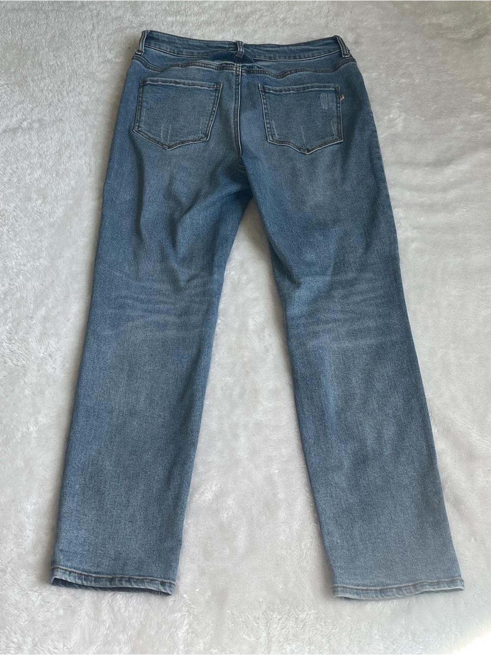 78&Sunny Carly High Rise Distressed Mom Jeans in Medium Wash Denim - Picture 4 of 7